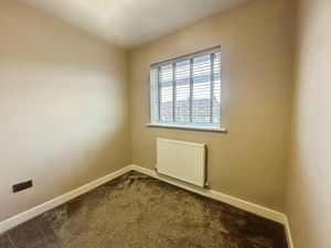 Photo 21- click for photo gallery